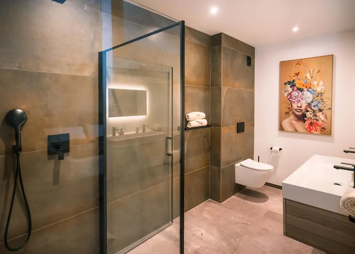 Premium Kahuna - Rizas Hills Apartment